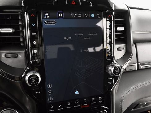 Certified 2022 RAM 1500 Limited w/ Trailer Tow Group image 35