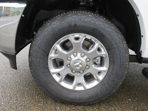 New 2024 RAM 3500 Tradesman image 24