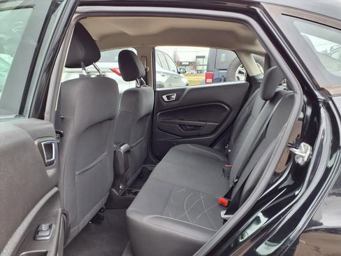 Used 2016 Ford Fiesta SE w/ Cold Weather Package image 10
