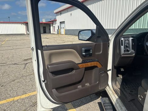 Used 2015 GMC Sierra 1500 SLT w/ SLT Crew Cab Value Package AWD/4WD image 14