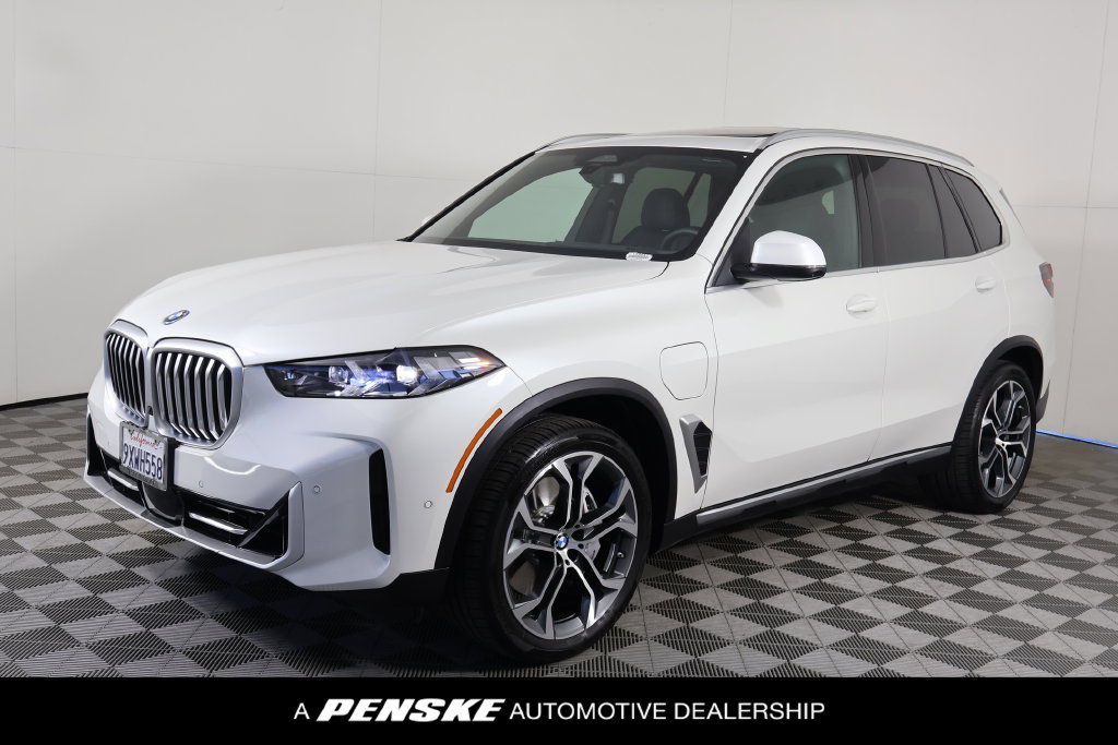 Used 2026 BMW X5 xDrive50e w/ Premium Package AWD/4WD image 1