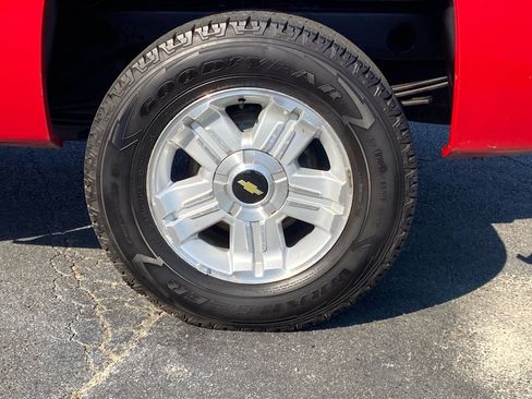Used 2010 Chevrolet Silverado 1500 W/T RWD image 15