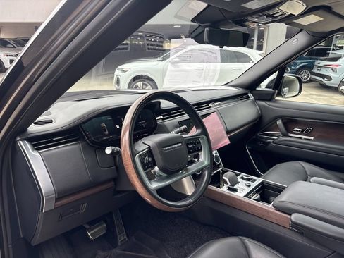 Used 2023 Land Rover Range Rover Long Wheelbase Autobiography AWD/4WD image 12