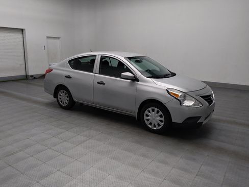 Used 2017 Nissan Versa S Plus image 11