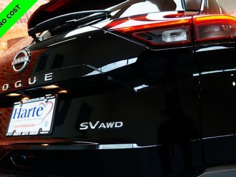 Used 2022 Nissan Rogue SV image 45