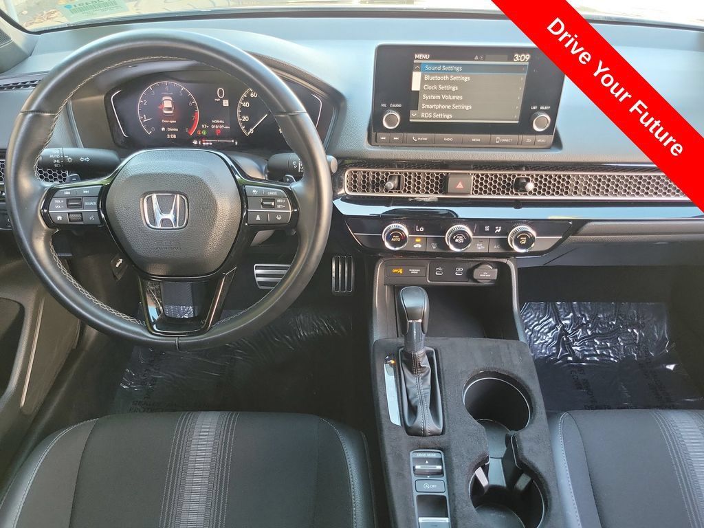 Used 2025 Honda Civic Sport image 4