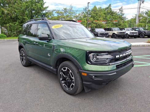 Used 2024 Ford Bronco Sport Outer Banks AWD/4WD image 3