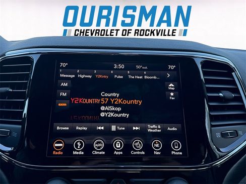 Used 2019 Jeep Grand Cherokee Laredo w/ Laredo X Package image 14