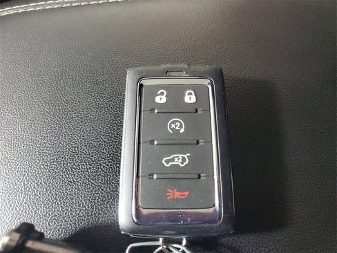 Used 2025 Jeep Grand Cherokee L Altitude image 27