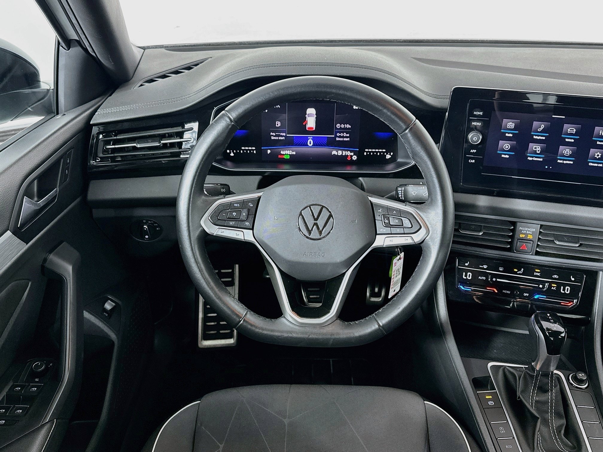 Used 2025 Volkswagen Jetta Sport FWD image 18