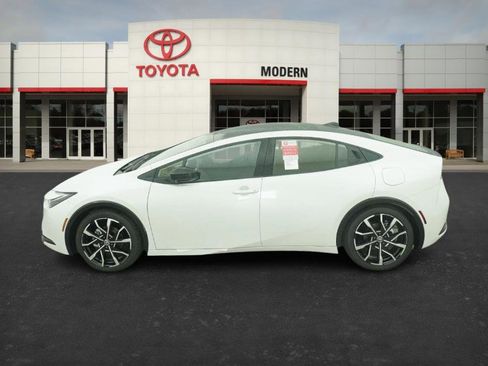 New 2026 Toyota Prius Plug-In Hybrid image 13