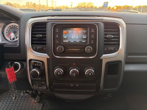 Used 2017 RAM 1500 Classic SLT image 16