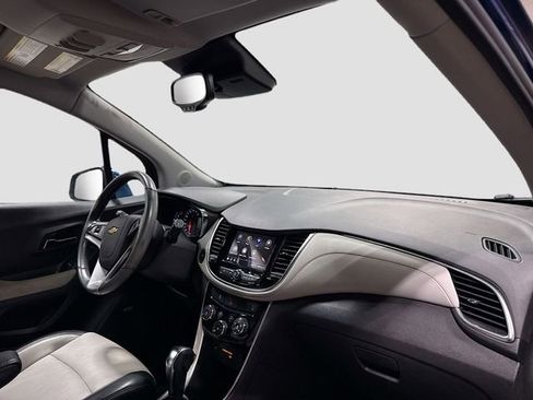 Used 2020 Chevrolet Trax Premier image 31