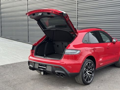 New 2026 Porsche Macan image 35