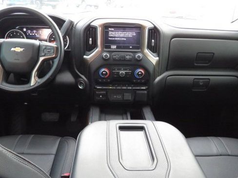 Used 2022 Chevrolet Silverado 3500 High Country image 2