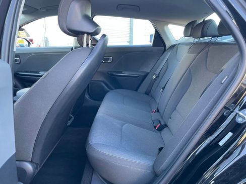 Used 2025 Kia K4 LXS image 24