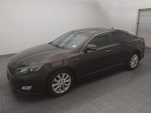 Used 2015 Kia Optima LX FWD image 2