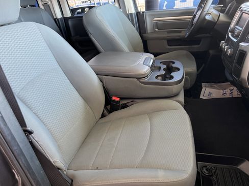 Used 2018 RAM 1500 Classic SLT image 13