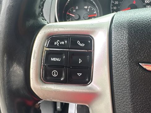 Used 2013 Chrysler 200 Touring w/ S Exterior Appearance Pkg FWD image 15