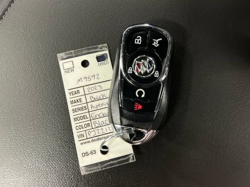 Used 2023 Buick Enclave Avenir w/ Avenir Technology Package AWD/4WD image 31