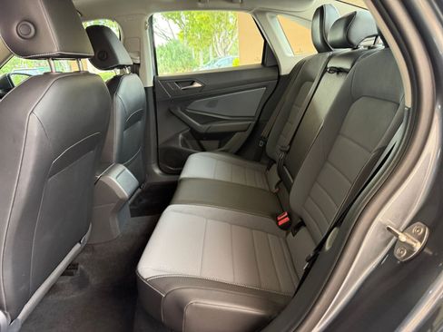 Used 2025 Volkswagen Jetta SE image 20