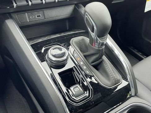 New 2026 GMC Canyon Elevation w/ Convenience Package image 15