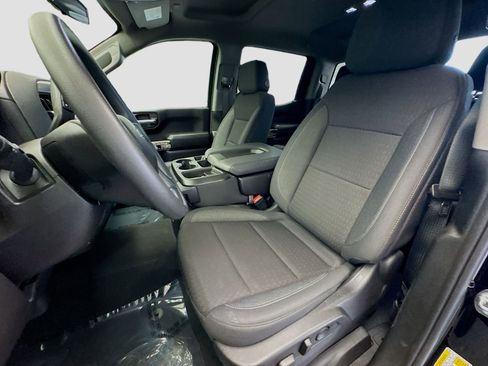 Used 2024 Chevrolet Silverado 1500 Custom Trail Boss w/ Realtree Special Edition image 11