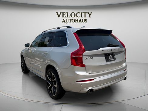 Used 2018 Volvo XC90 T5 Momentum w/ Convenience Package AWD/4WD image 5