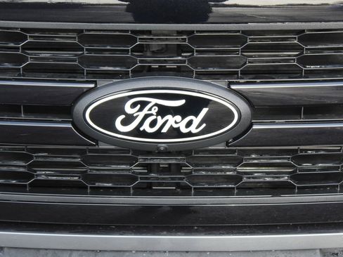 New 2025 Ford F150 Lariat w/ Equipment Group 501A Mid image 12