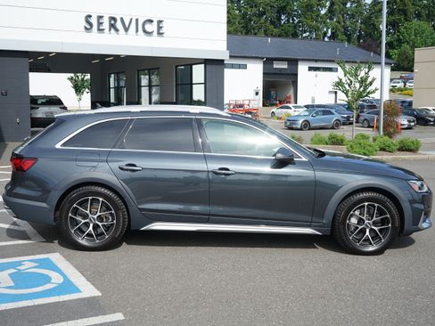 Used 2023 Audi A4 2.0T allroad Premium Plus AWD/4WD image 2