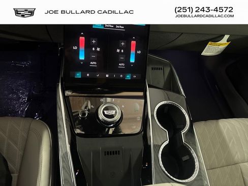New 2026 Cadillac Escalade IQ Luxury 1 w/ LPO, Floor Liner Package image 38