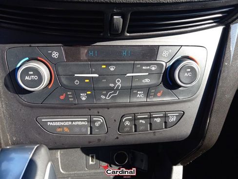 Used 2019 Ford Escape Titanium image 34