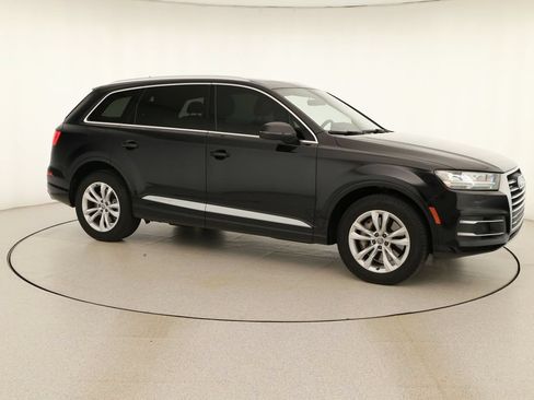 Used 2019 Audi Q7 3.0T Premium Plus w/ Premium Plus Package AWD/4WD image 9