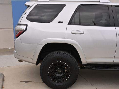 Used 2015 Toyota 4Runner SR5 RWD image 31