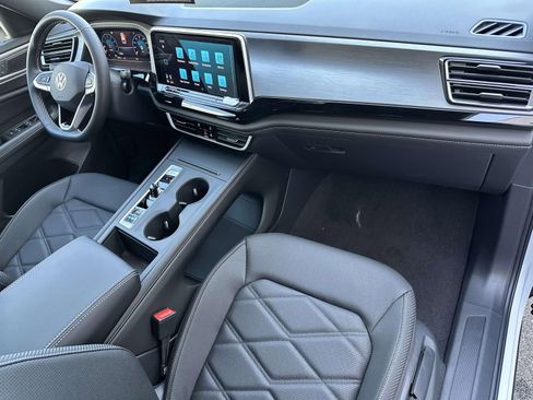 New 2026 Volkswagen Atlas Cross Sport SE AWD/4WD image 12