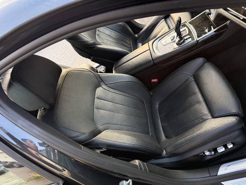 Used 2018 BMW 740i RWD image 19