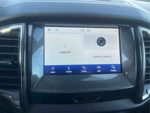 Used 2022 Ford Ranger Lariat w/ FX4 Off-Road Package image 35