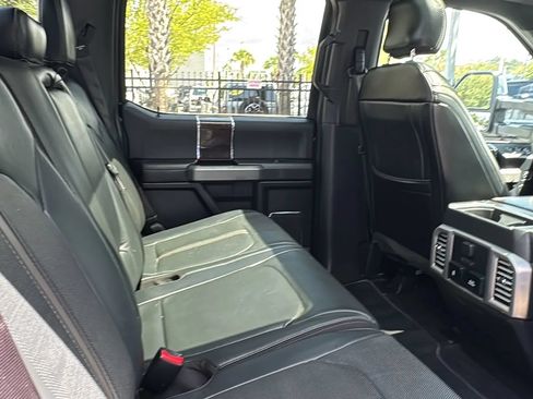 Used 2017 Ford F150 Platinum w/ Equipment Group 701A Luxury AWD/4WD image 32