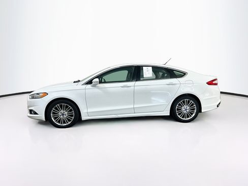 Used 2013 Ford Fusion SE FWD image 4