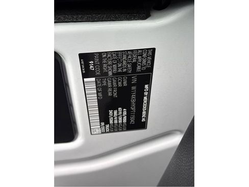 Used 2023 Mercedes-Benz Sprinter 2500 image 21