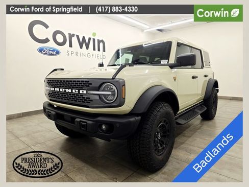 New 2026 Ford Bronco Badlands AWD/4WD image 1