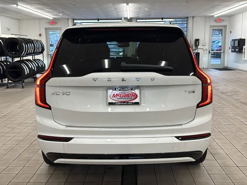 New 2026 Volvo XC90 T8 Ultra w/ Protection Package Premier AWD/4WD image 6