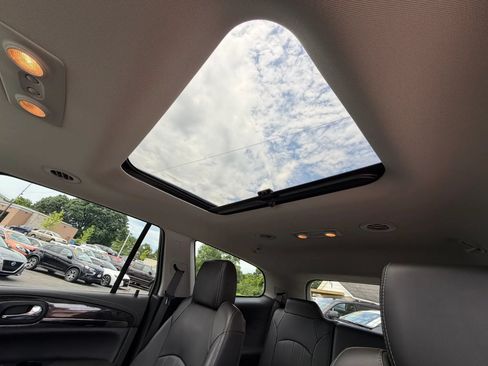 Used 2017 Buick Enclave Leather AWD/4WD image 26