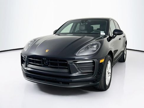 Certified 2023 Porsche Macan AWD/4WD image 1