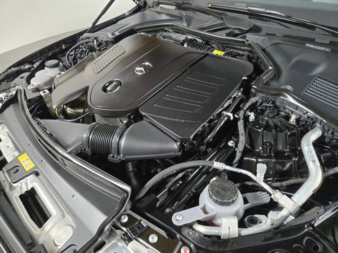 Used 2025 Mercedes-Benz C 300 Sedan image 20