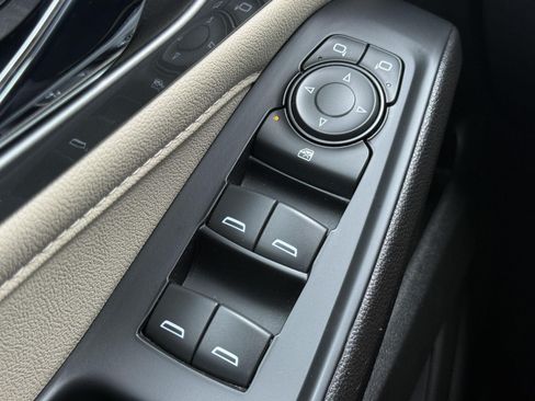 Used 2023 Chevrolet Traverse LS w/ Safety Package AWD/4WD image 20
