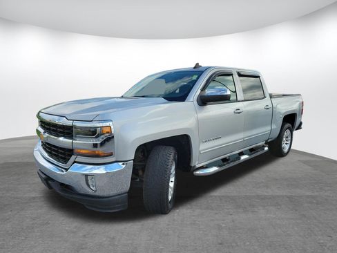 Used 2017 Chevrolet Silverado 1500 LT w/ All Star Edition AWD/4WD image 3