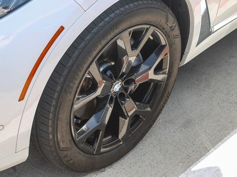 Used 2019 BMW X7 xDrive50i image 8