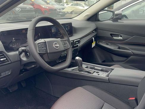 New 2026 Nissan Sentra SR w/ Floor Mat Package FWD image 29