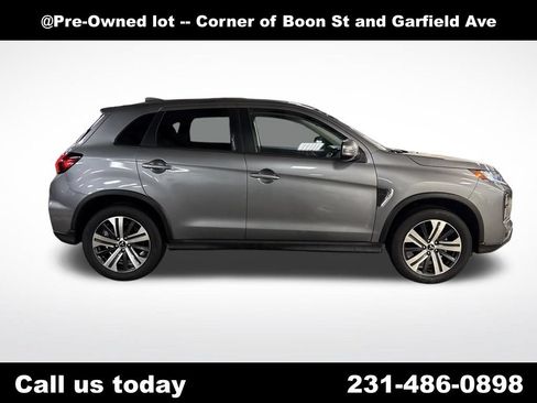 Used 2025 Mitsubishi Outlander Sport SE AWD/4WD image 6